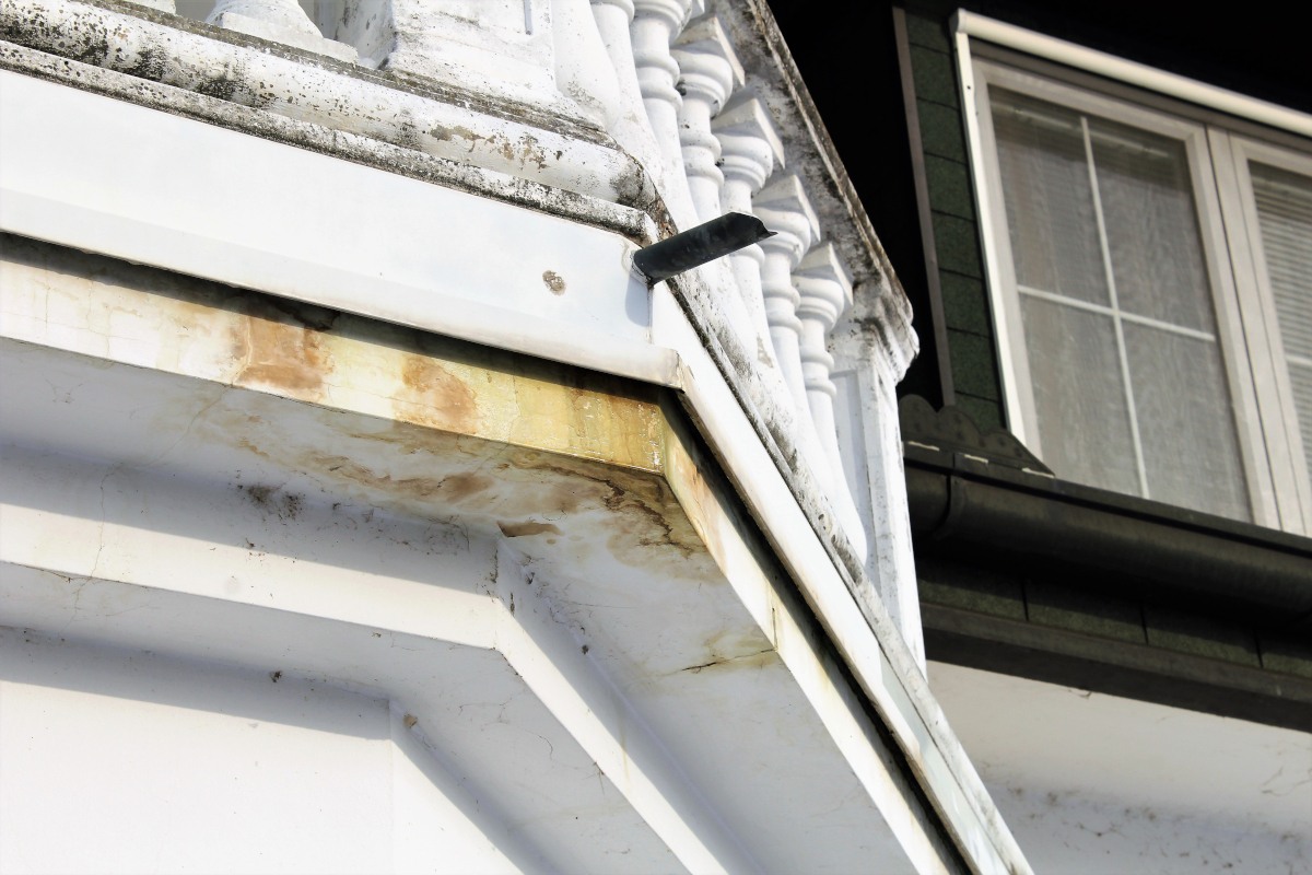 frontalini gocciolatoi balcone manutenzione